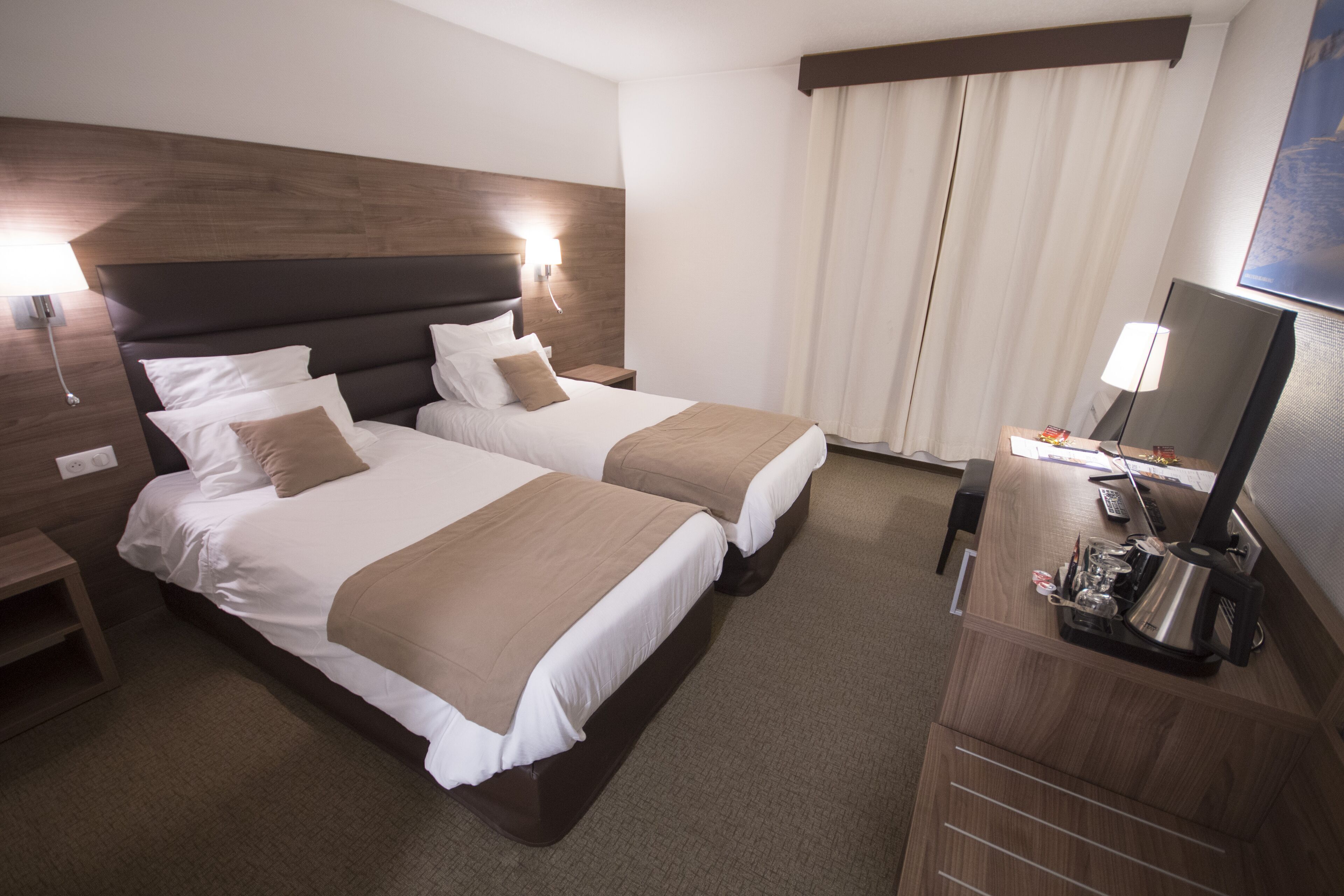 Literie de qualité supérieure, minibar, bureau, chambres insonorisées