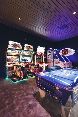 Children’s play area – indoor