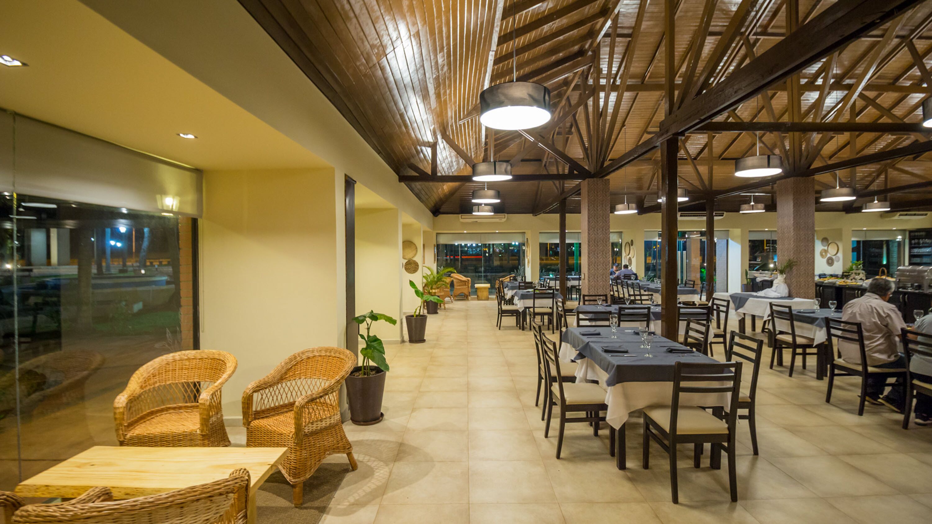 Foto - Complejo Americano