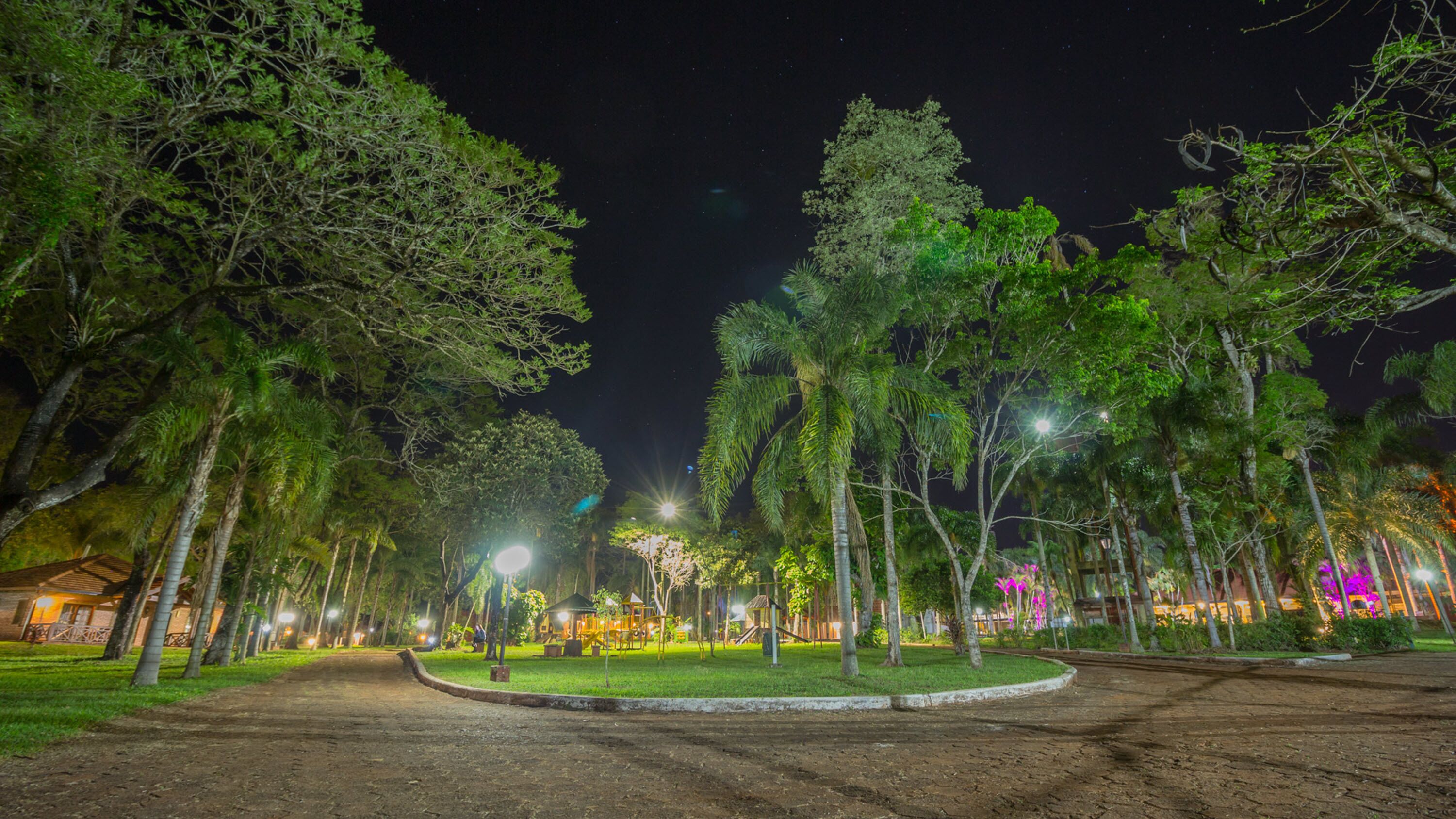 Foto - Complejo Americano