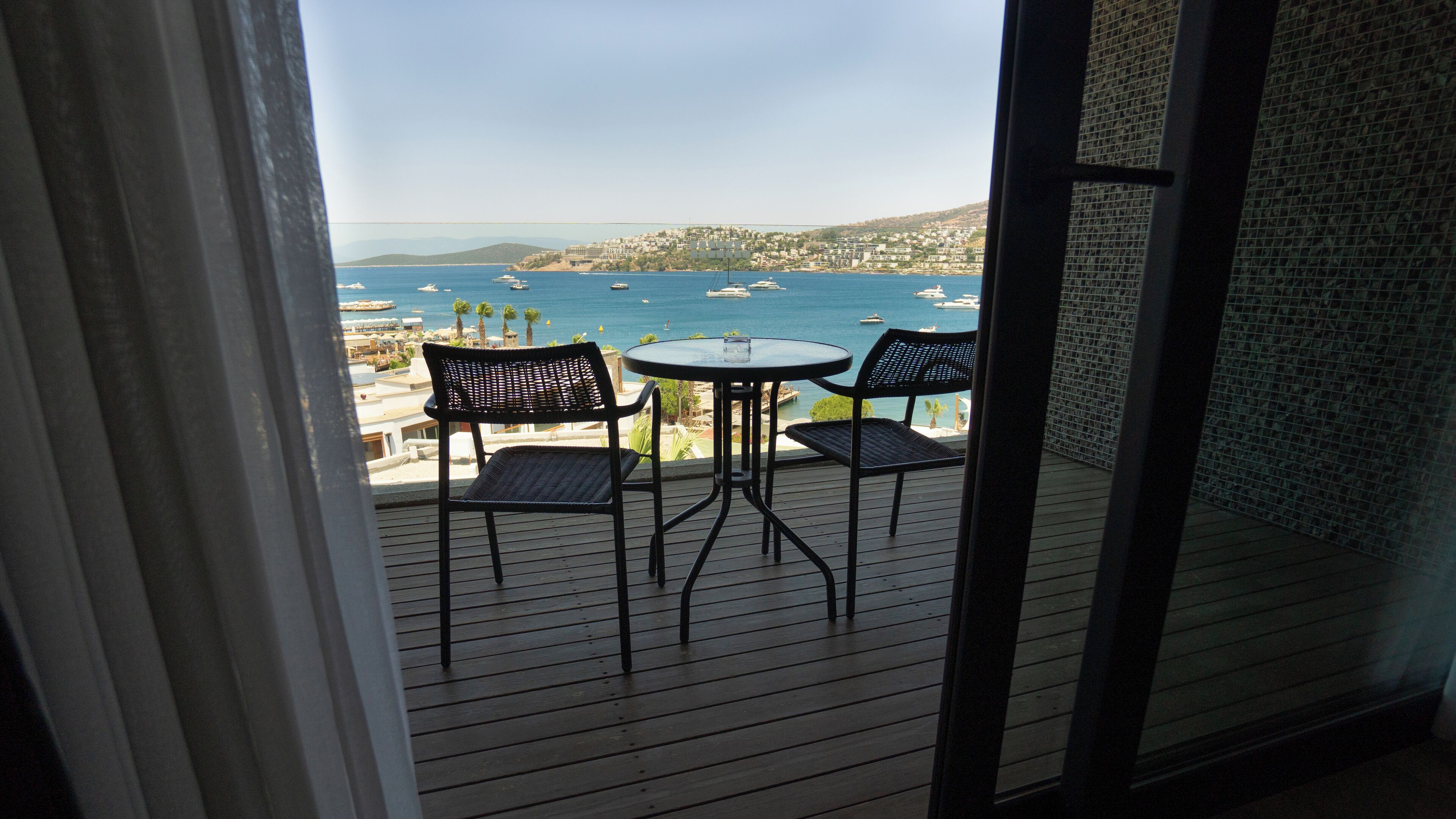 grand room, 1 double bed, balcony, sea view | terrace/patio