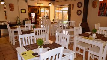 Engelsk frukost varje dag (ZAR 120 per person)