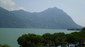 Vue depuis lâhĂ©bergement