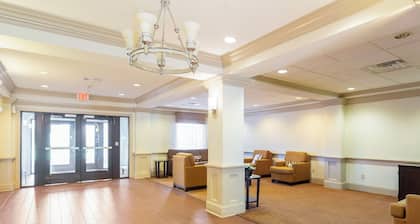 Ramada by Wyndham Jackson MS