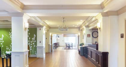 Ramada by Wyndham Jackson MS