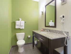 Free toiletries, hair dryer, towels - Ramada by Wyndham Jackson MS (Jackson)