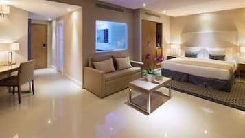 1 bedroom, minibar, in-room safe, desk