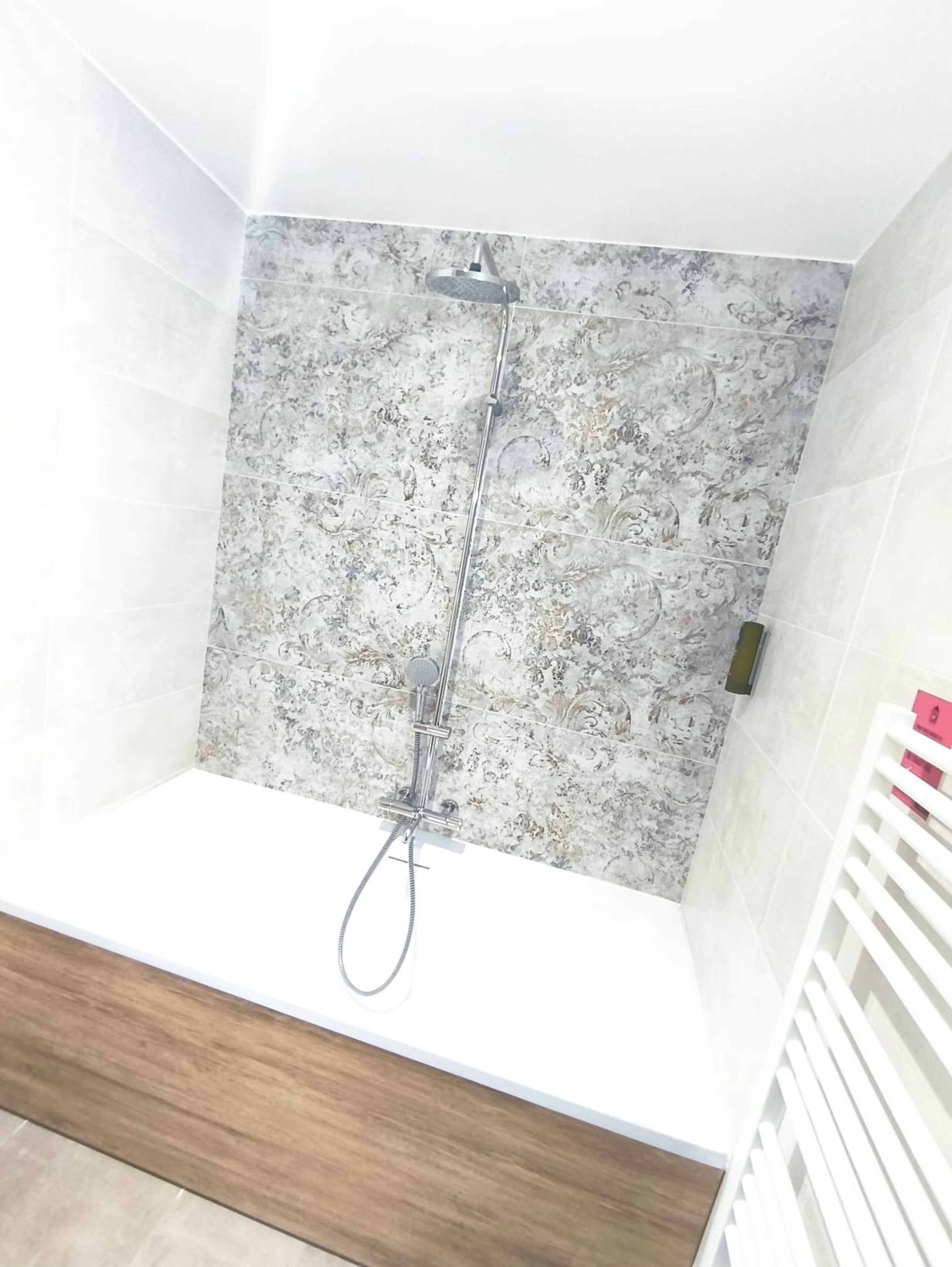 ห้องดีลักซ์, อ่างน้ำร้อน, วิวแม่น้ำ | โต๊ะทำงาน, พื้นที่ทำงานแบบใช้แล็ปท็อป, ห้องเก็บเสียง, เตารีด/โต๊ะรีดผ้า