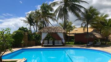 Outdoor pool, pool umbrellas, sun loungers
