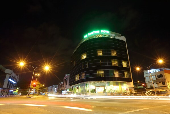 Front of property - evening/night
