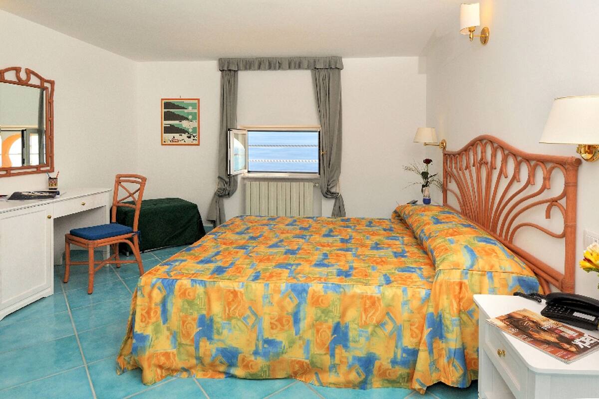 Standard Double Room, Partial Ocean View | Premium bedding, memory foam beds, minibar