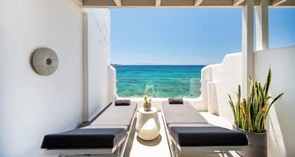 Blue Waves Suites & Apartments To Kyma