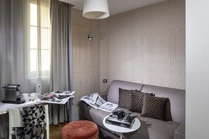 Suite Cambronne | Living area | Flat-screen TV - First Hotel Paris Tour Eiffel (Paris)