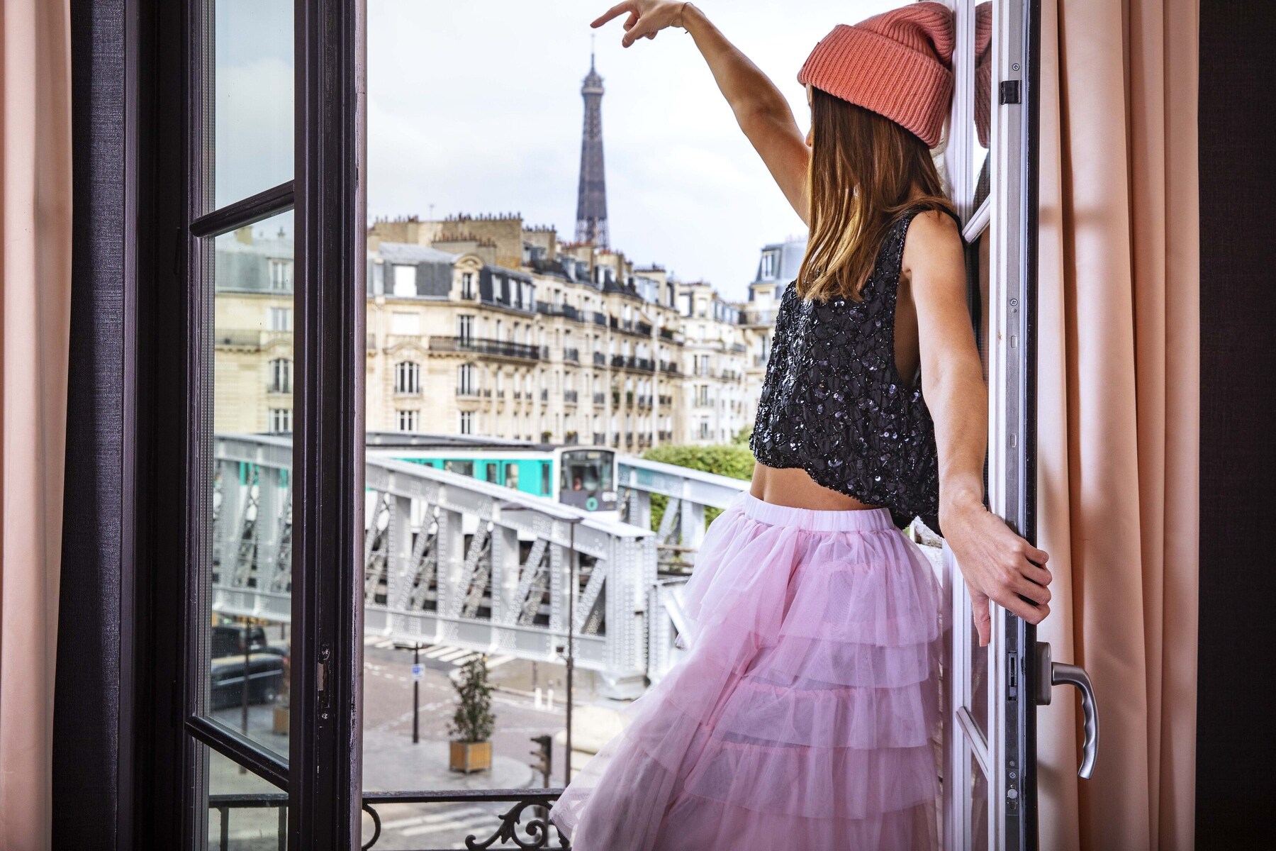 Deluxe Double Room with Eiffel view | View from room