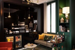 Lounge - First Hotel Paris Tour Eiffel (Paris)