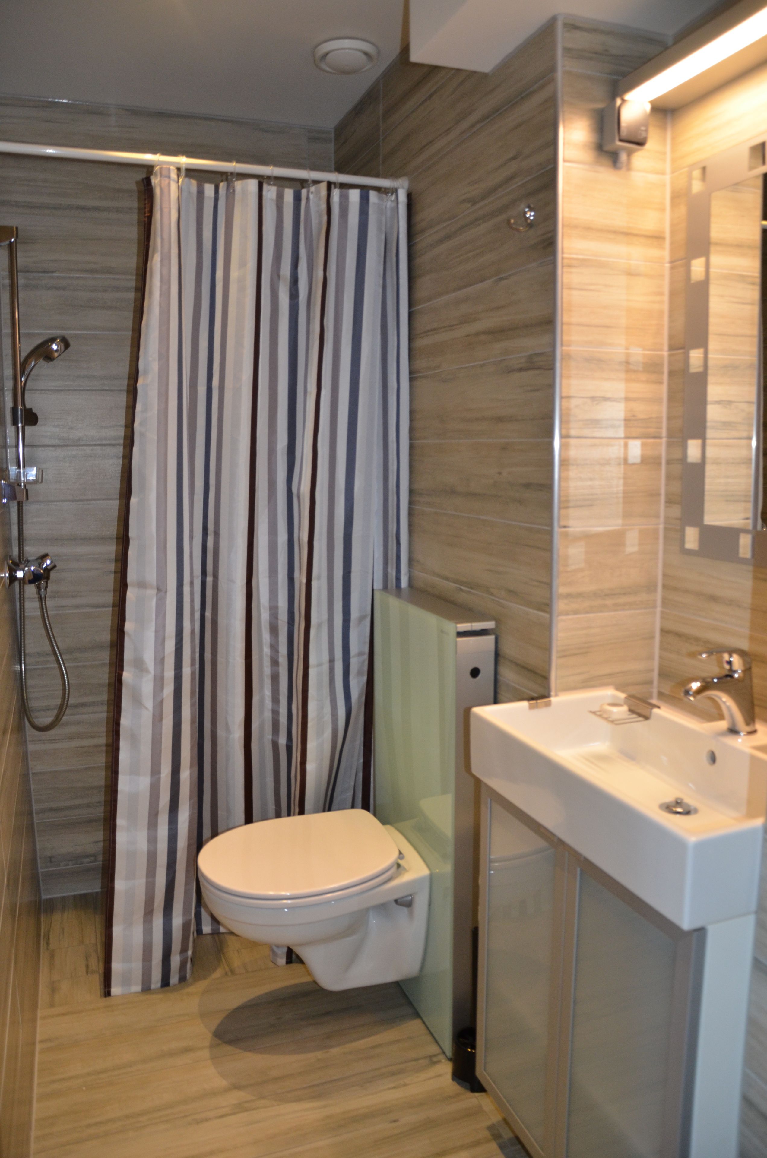 5 lits dans dortoir de 6 lits | Vue de la chambre