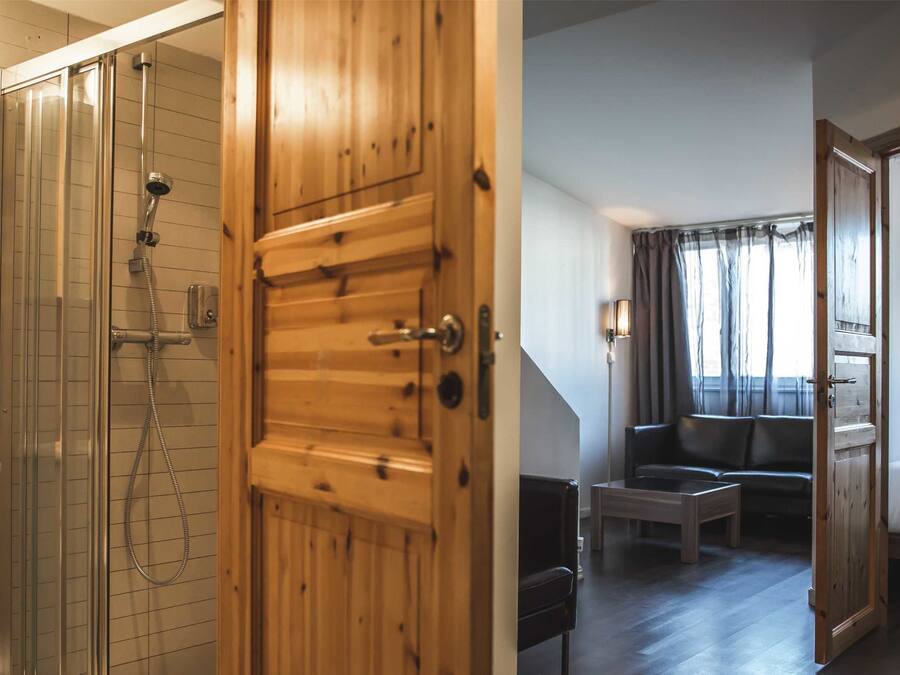 Apartment 4 Adults | Bathroom | Towels