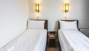 Blackout drapes, iron/ironing board, free WiFi - Central City Apartments (Oslo)