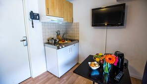 Budget Double Room | Verdunkelungsvorhänge, Bügeleisen/Bügelbrett, kostenloses WLAN