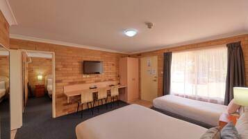 Decoración individual, mobiliario individual, escritorio