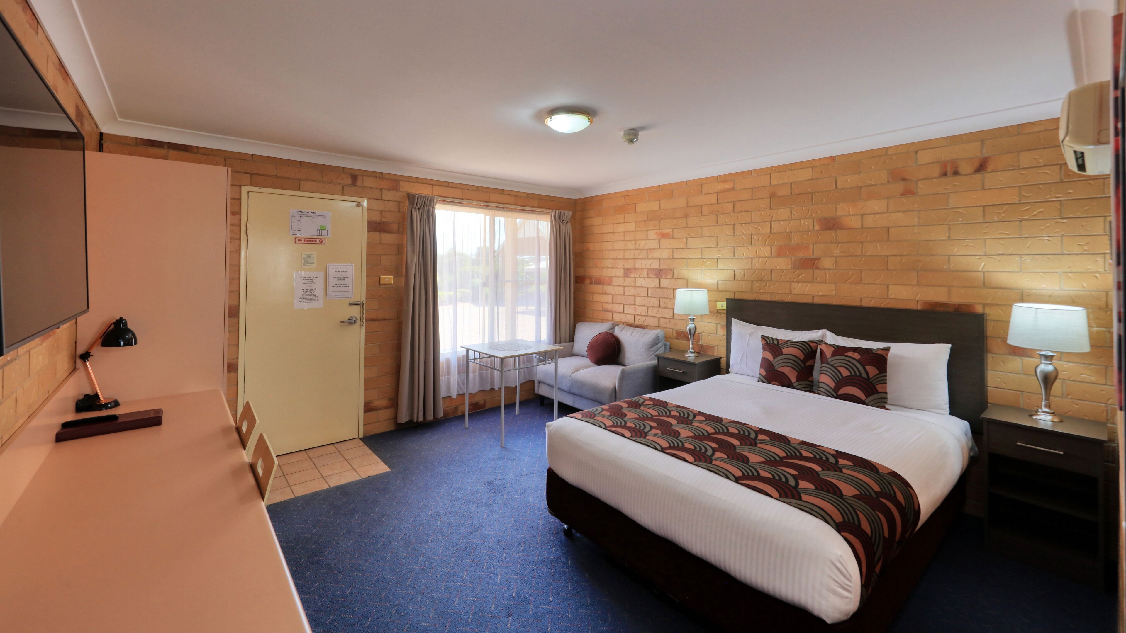 Individually decorated, individually furnished, desk, laptop workspace