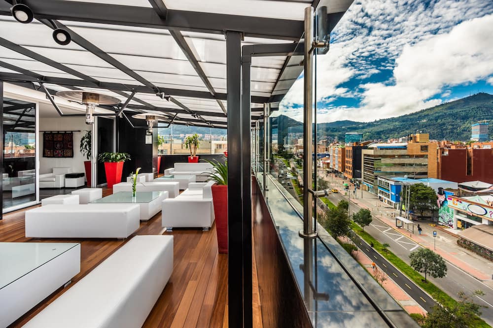 One Sixteen Hotel