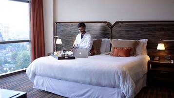 Suite | Premium bedding, minibar, in-room safe, desk