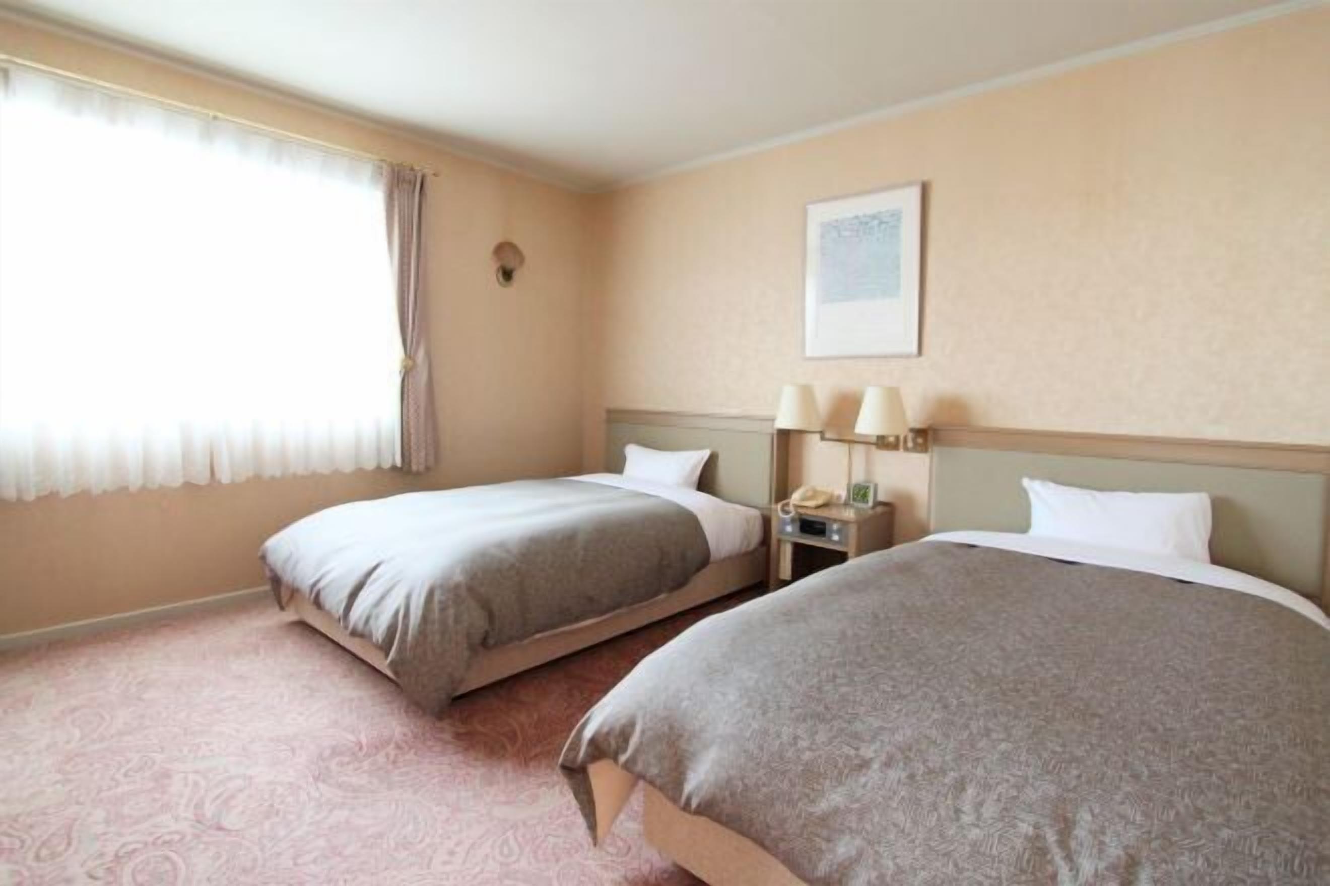 In-room safe, desk, free WiFi, bed sheets