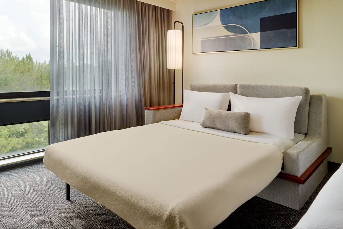 1 bedroom, in-room safe, desk, laptop workspace