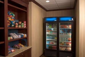 Snack bar - Hampton Inn Tomah (Tomah)