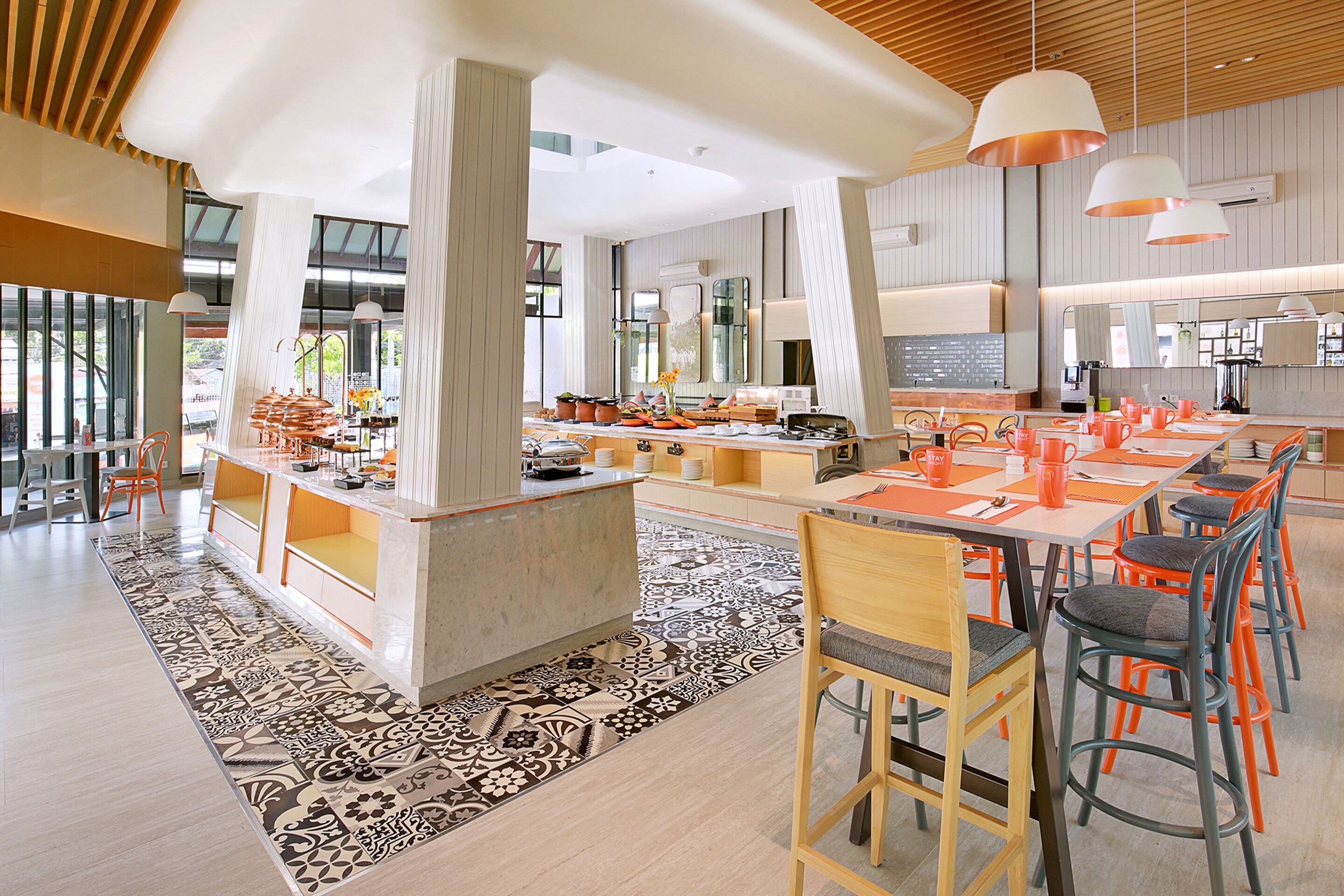 breakfast, lunch and dinner served