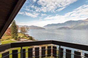 Junior Suite mit Balkon und Seeblick | Balcony view