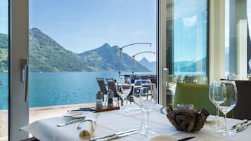 Mittagessen und Abendessen, regionale Küche
