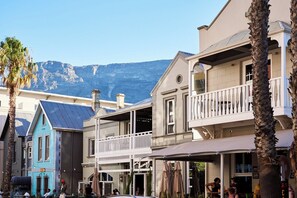 City view from property - Hippo Boutique Hotel (Cape Town)