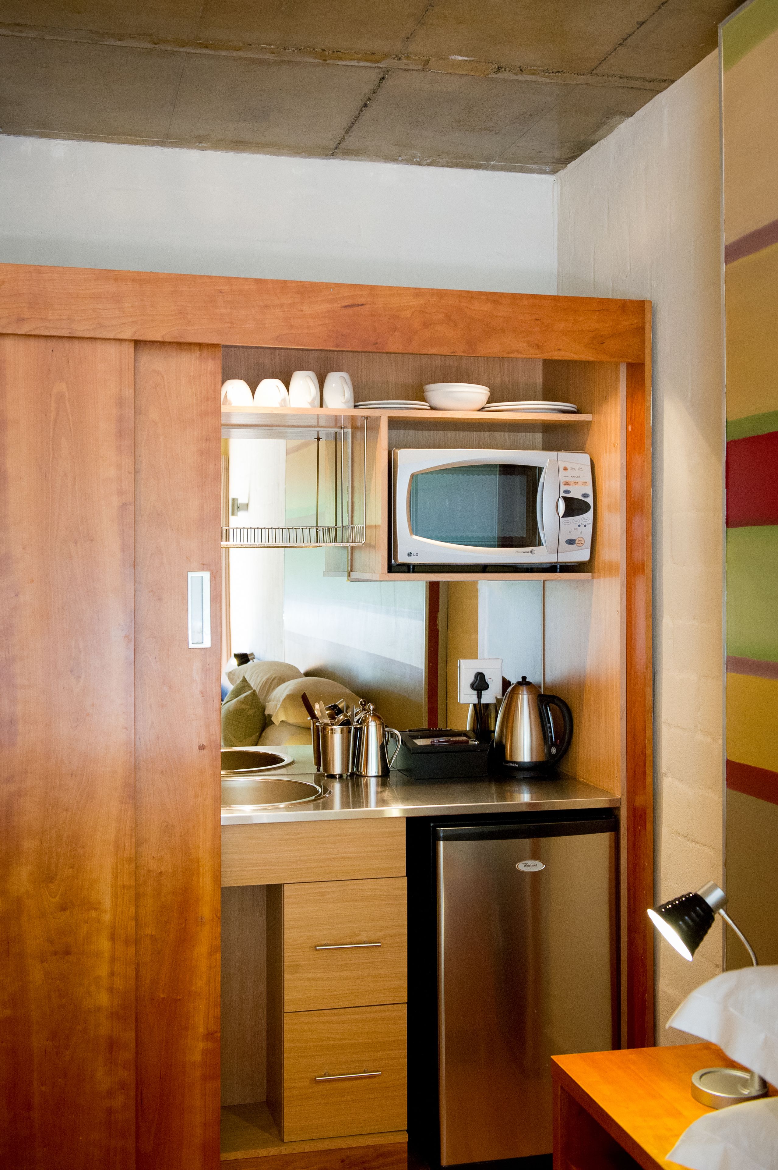 deluxe room (bf) | private kitchenette | coffee/tea maker, electric kettle