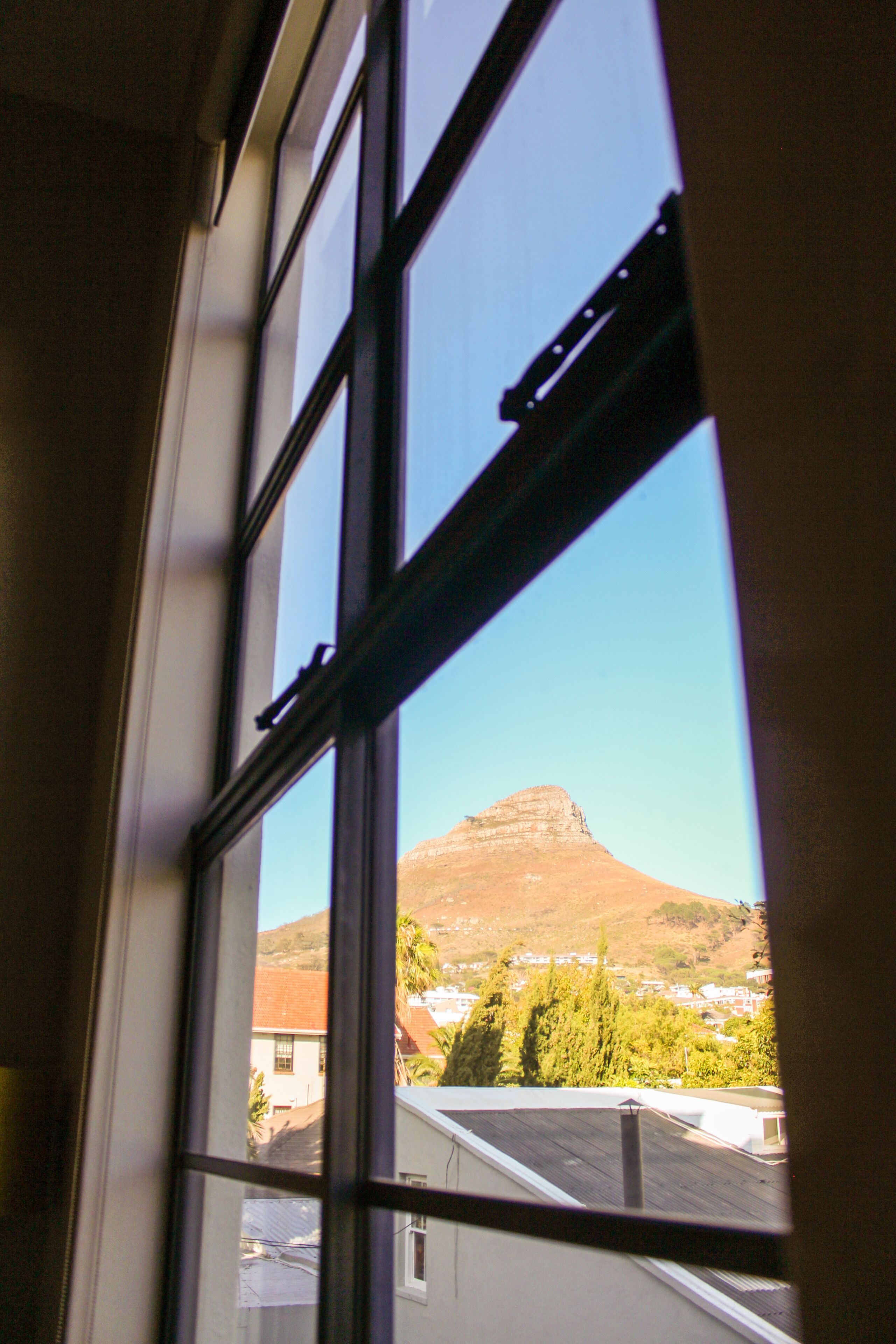 executive apartment | mountain view