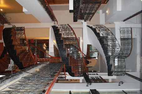 Staircase. Casona Plaza Hotel Centro
