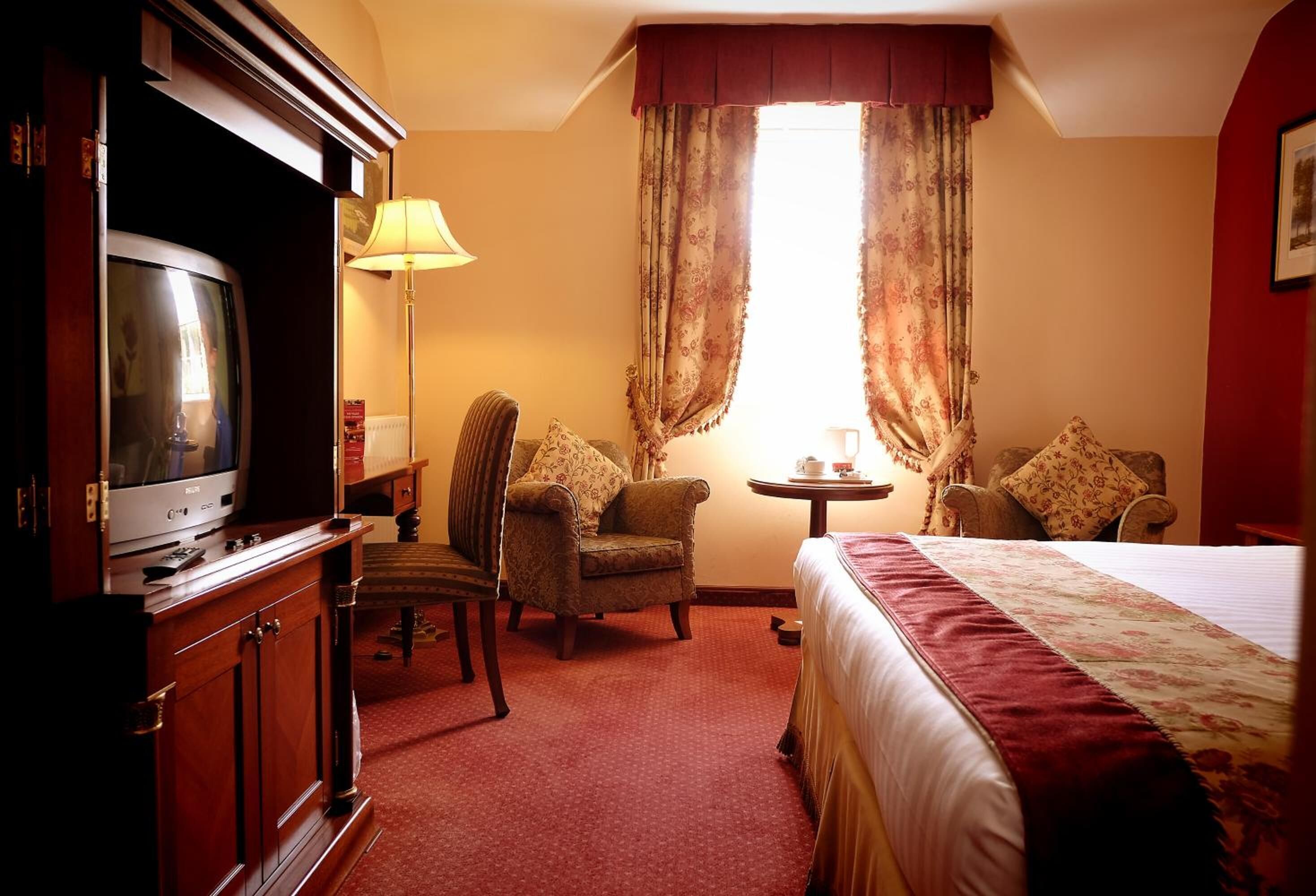 in-room safe, desk, iron/ironing board, free wifi