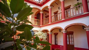 Télévision à écran plat