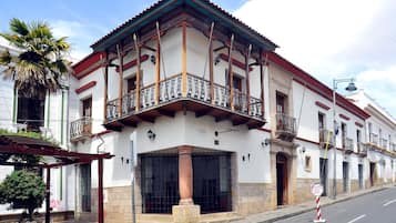 Façana frontal de l'allotjament