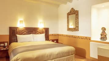 Down comforters, in-room safe, individually decorated, desk