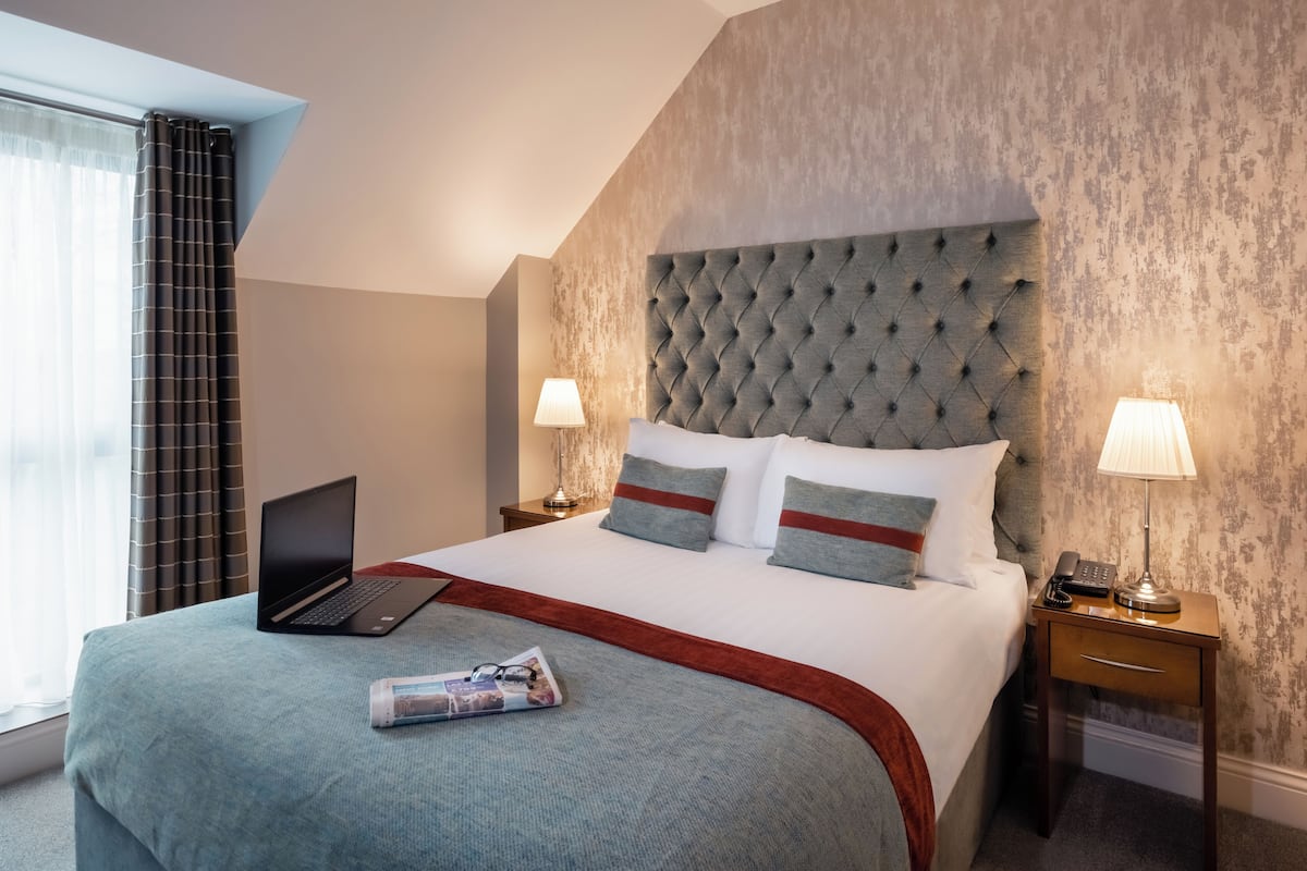 Double Room | In-room safe, individually decorated, desk, laptop workspace