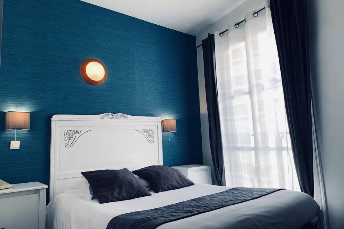 Economy Double Room | 1 bedroom, individually decorated, individually furnished, desk