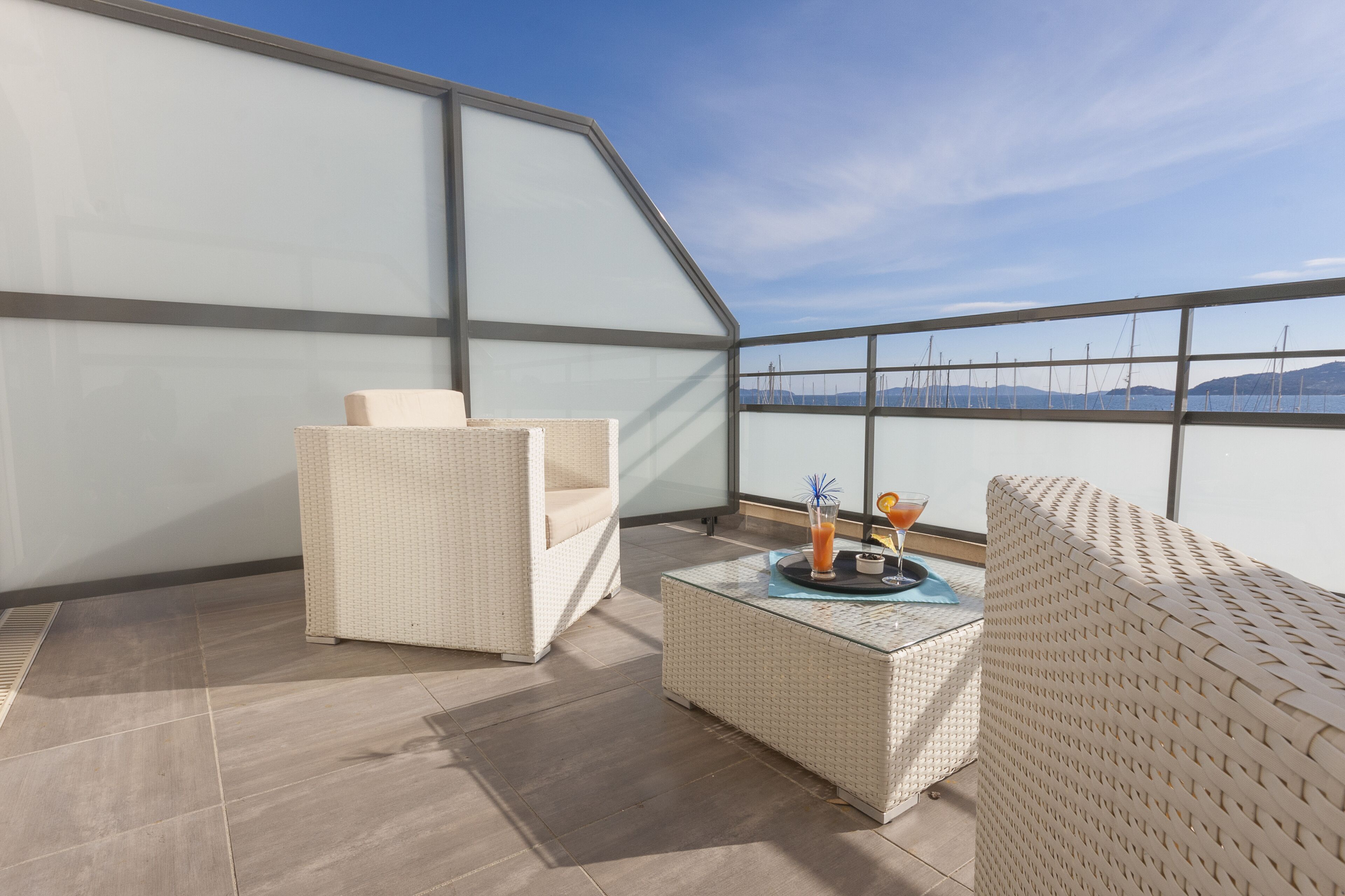 chambre double privilège avec terrasse vue mer | terrace/patio