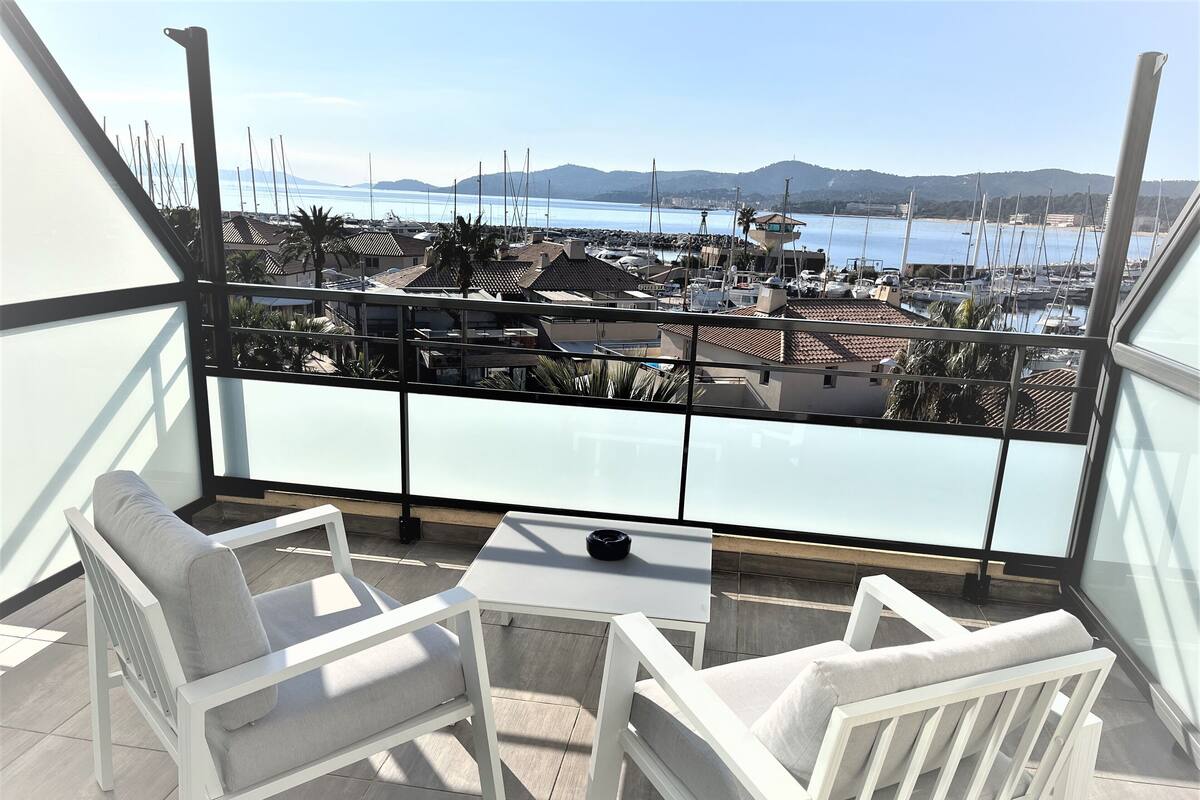 Chambre Double Privilège avec terrasse vue mer | Minibar, brankas, tirai kedap cahaya, dan kedap suara