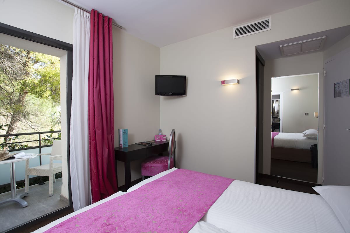 Chambre Supérieure lits jumeaux vue jardin | Minibar, Zimmersafe, Verdunkelungsvorhänge, schallisolierte Zimmer