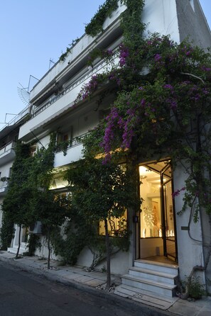 Exterior - Athens Green Apartments (Athens)