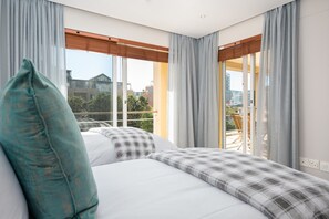 Classic Apartment, 3 Bedrooms (Dovenby) | In-room safe, iron/ironing board, free WiFi - Waterfront Marina Residential (Cape Town)