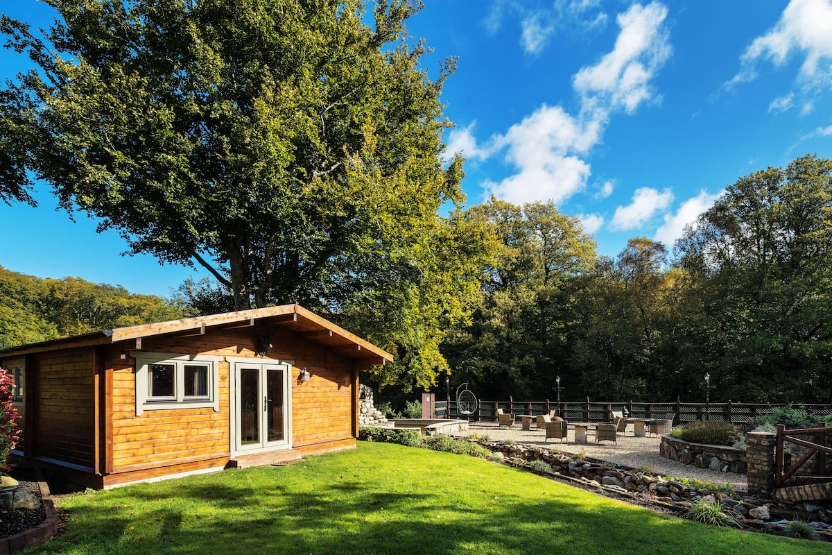 Chalet, 2 Schlafzimmer, Flussblick, zum Garten hin