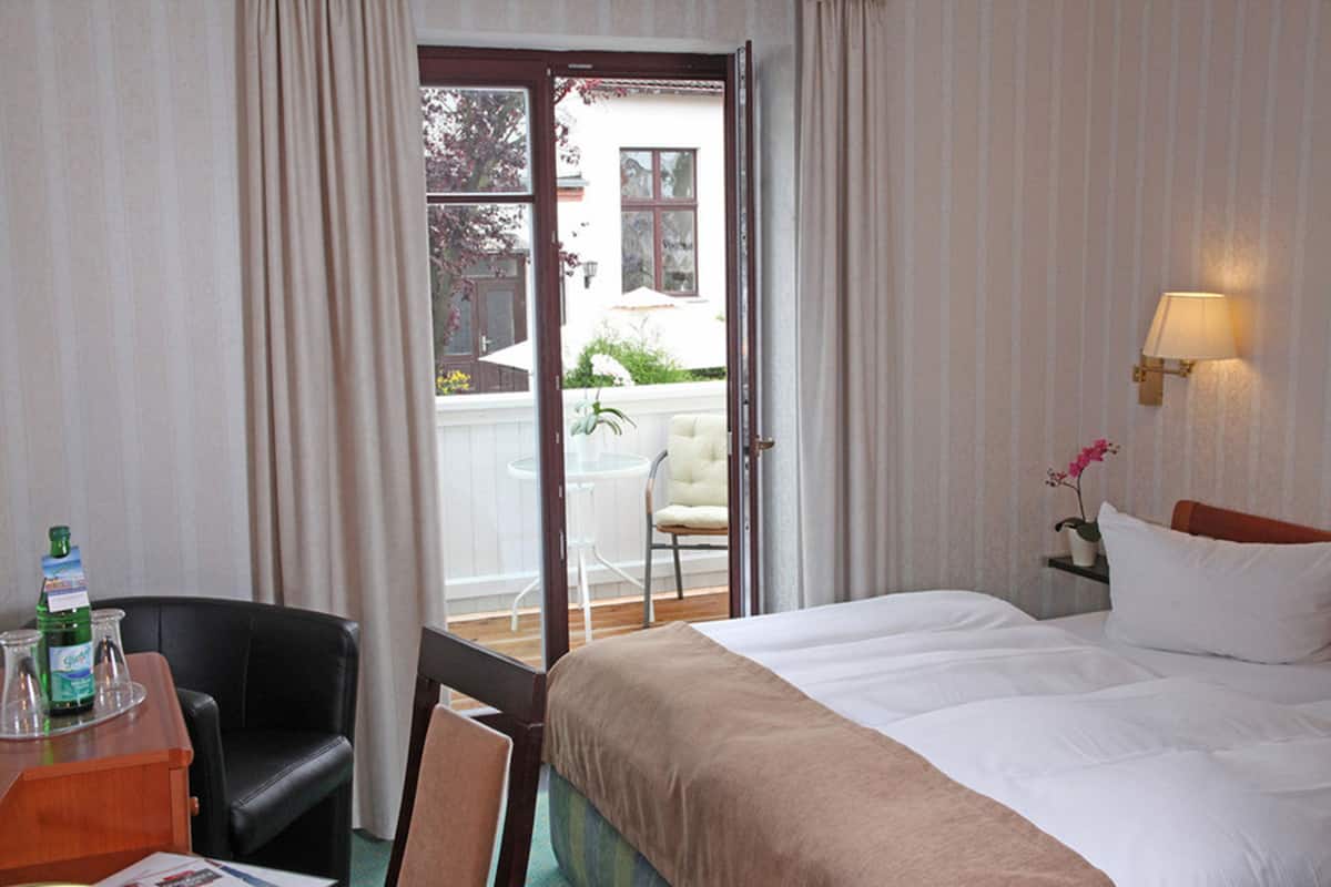 Literie de qualité supérieure, surmatelas, minibar